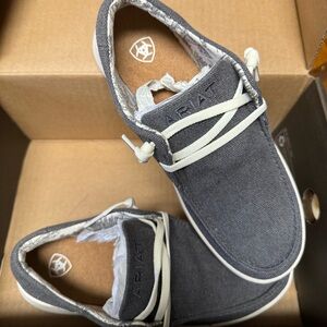 ariat hilos